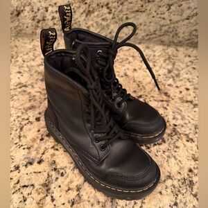 EUC Dr. Martens Black Kids Boots, Size 12 (Boys)